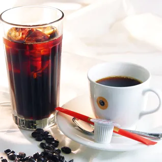COFFEE 370 yen (tax included), ICE 370 yen (tax included)